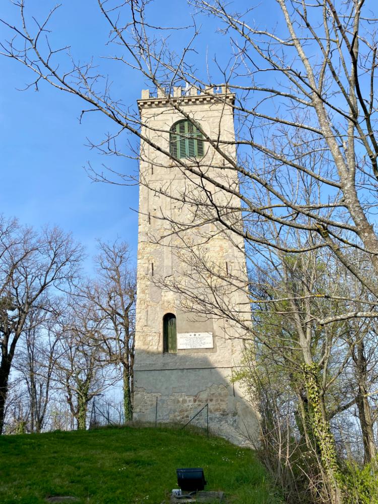 torre di monteombraro, giornata in appennino modenese