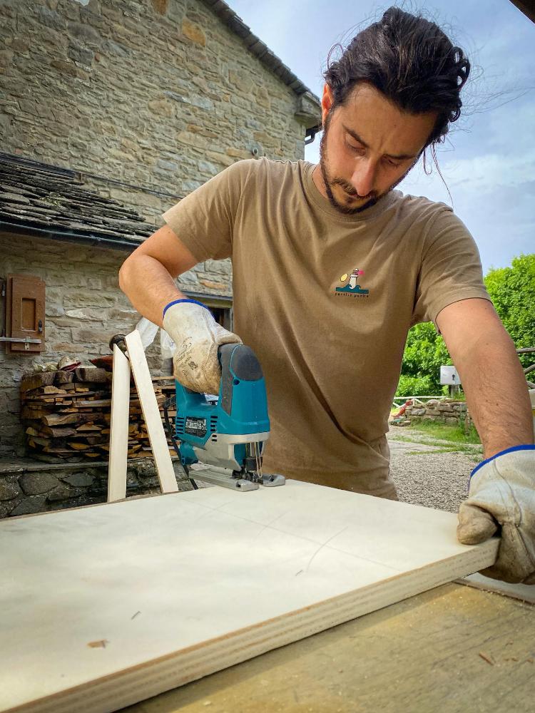 lavorare al rifugio taburri in appennino modenese