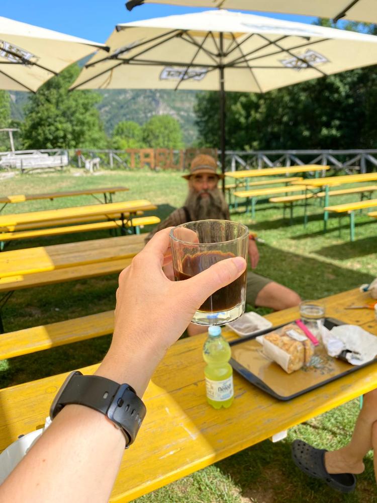 lavorare al rifugio taburri in appennino modenese