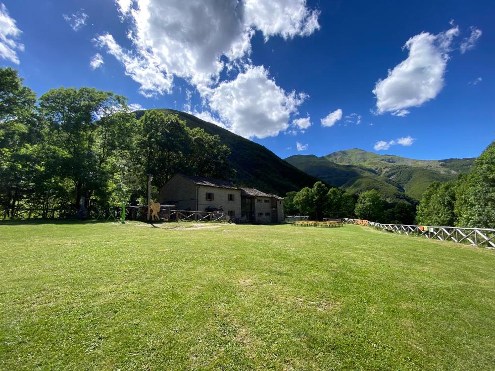 lavorare al rifugio taburri in appennino modenese